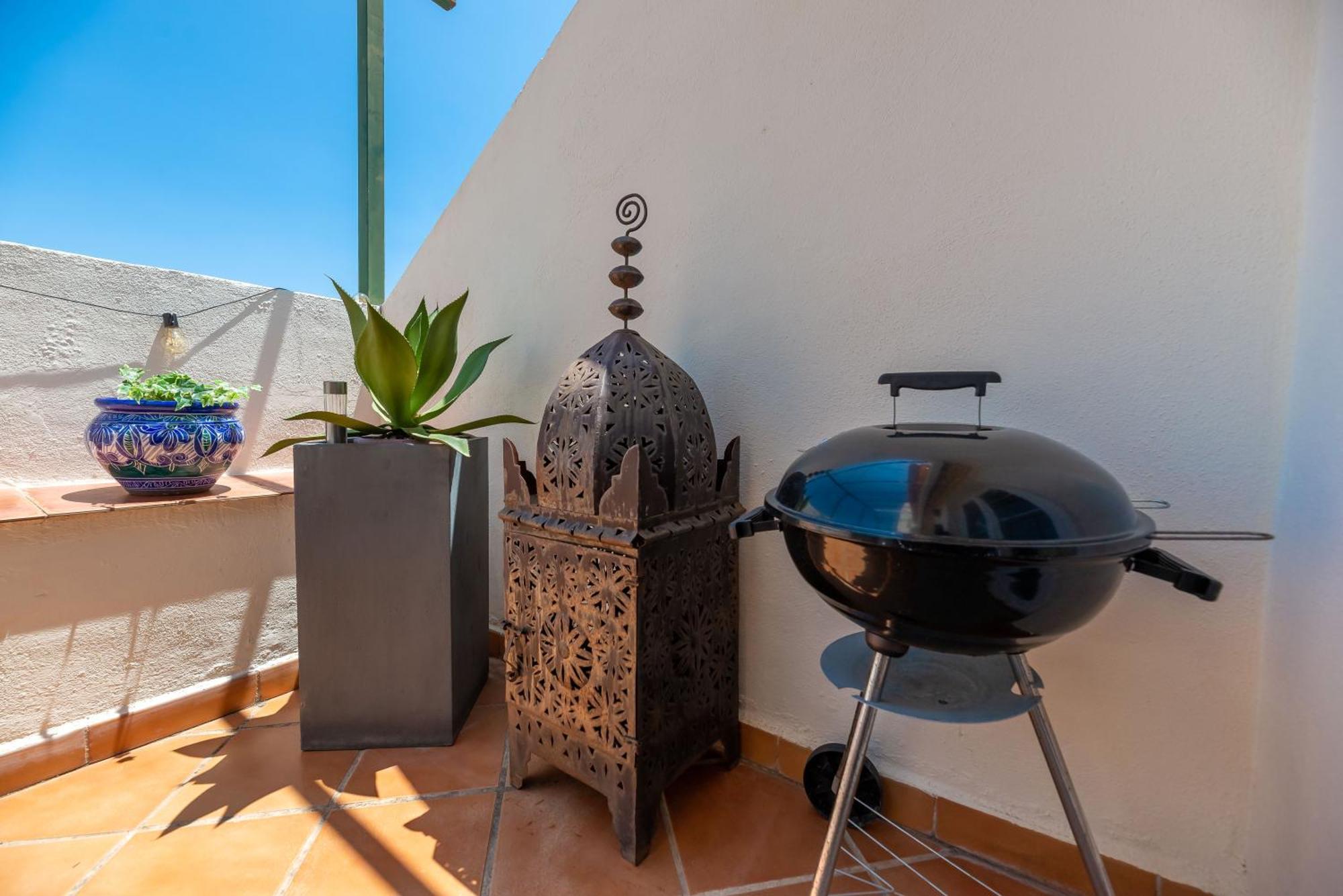 Elegant 2 Bdrm Penthouse With Bbq And Pools Apartment Marbella Bagian luar foto