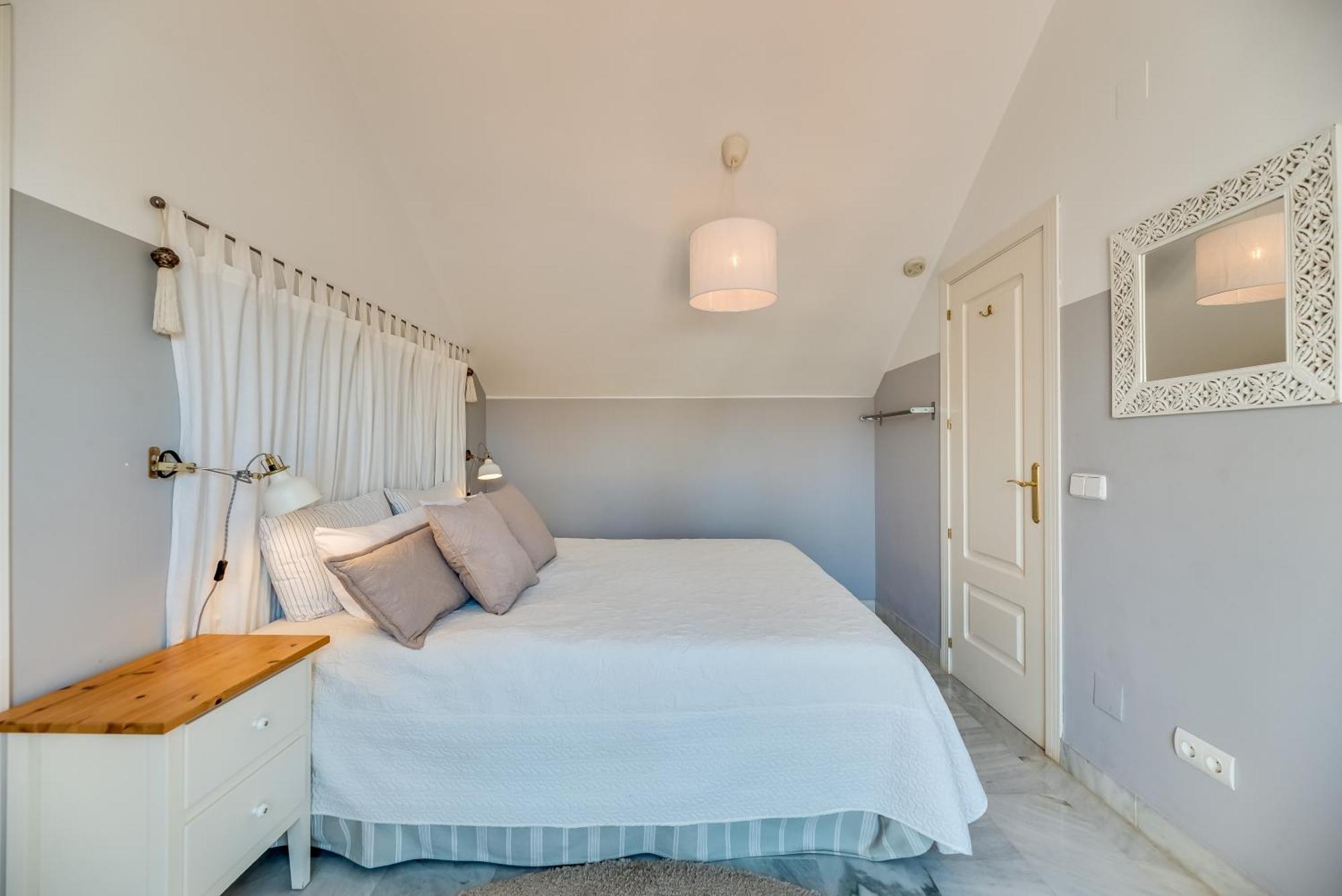 Elegant 2 Bdrm Penthouse With Bbq And Pools Apartment Marbella Bagian luar foto