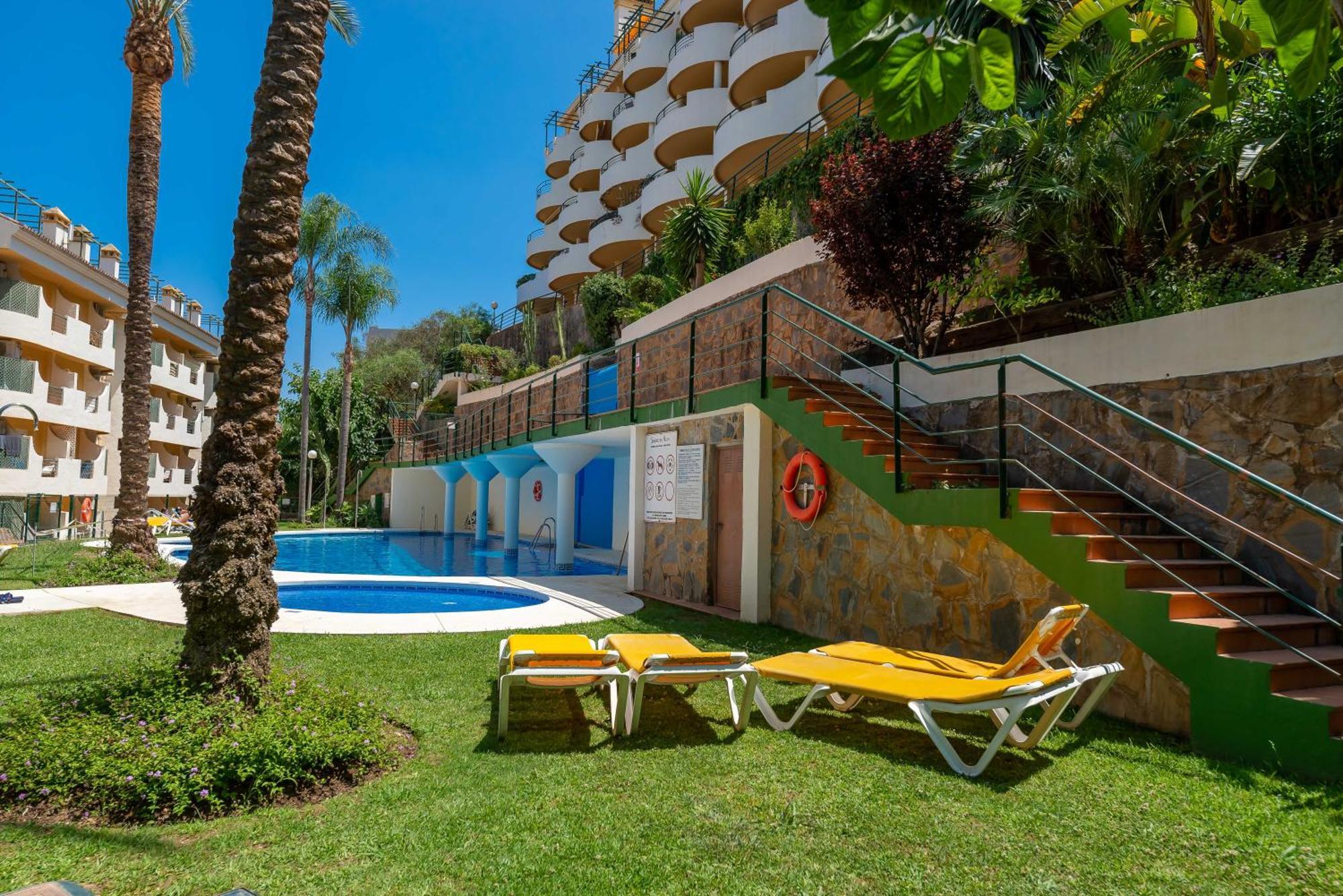 Elegant 2 Bdrm Penthouse With Bbq And Pools Apartment Marbella Bagian luar foto